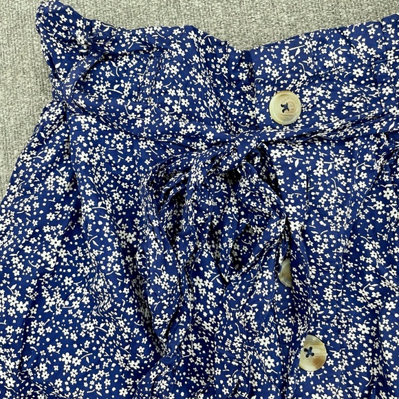 Miami High Waisted Floral Shorts - Picture 2 of 2